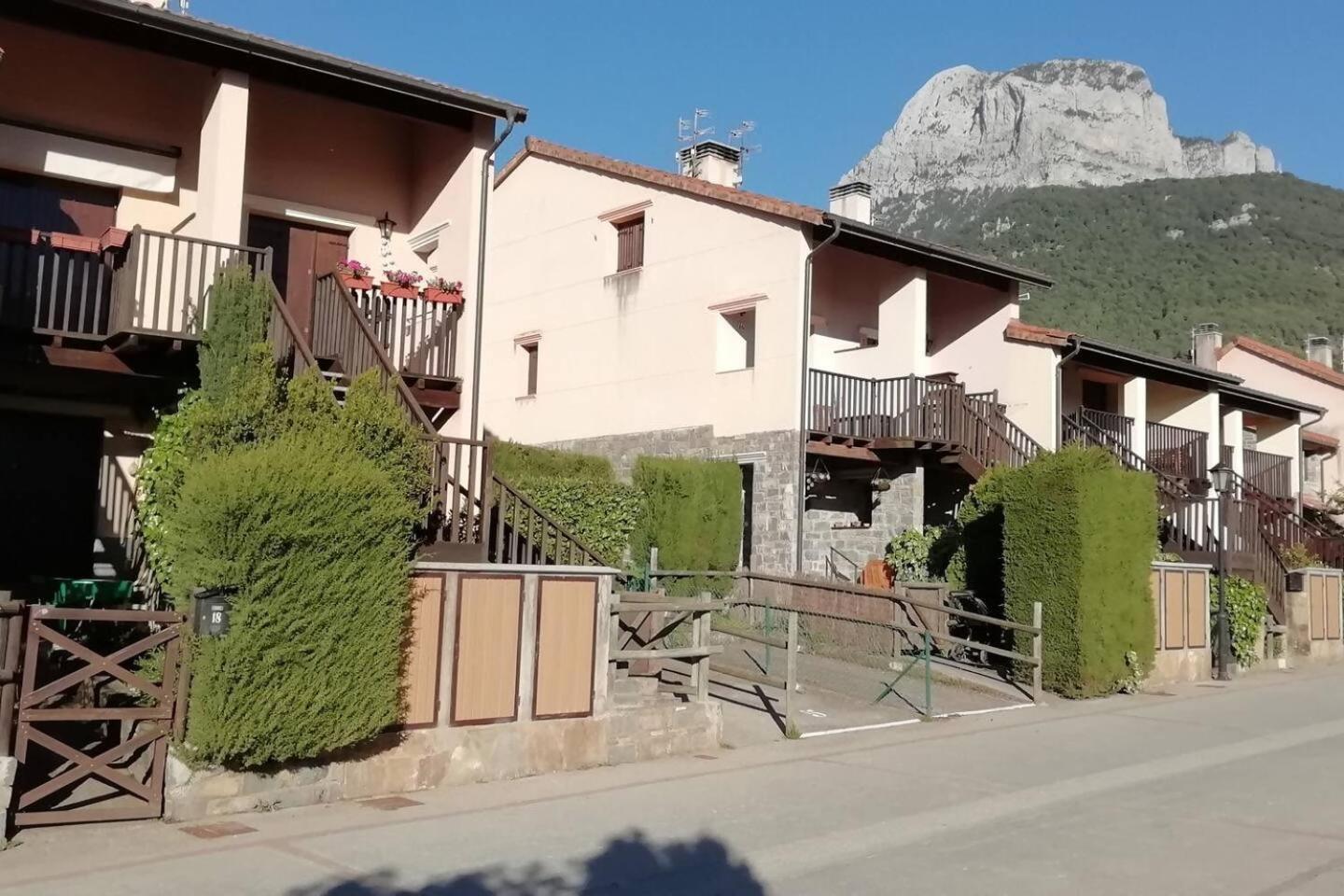 Duplex La Valle Ordesaainsa Laspuña Exterior foto